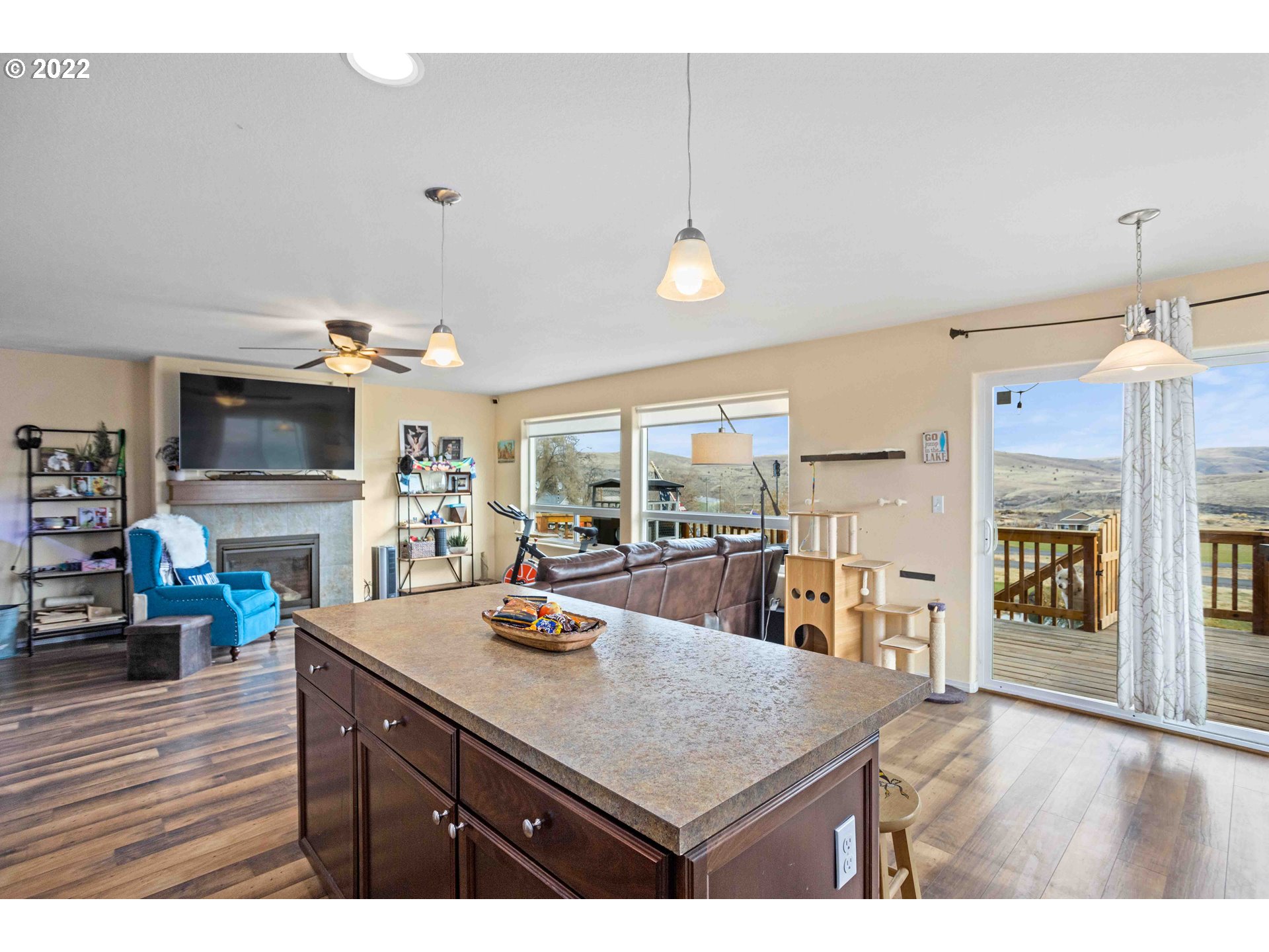 409 Little Lake Road Maupin, OR 97037 - Photo 15 of 32 Gallery Image 15