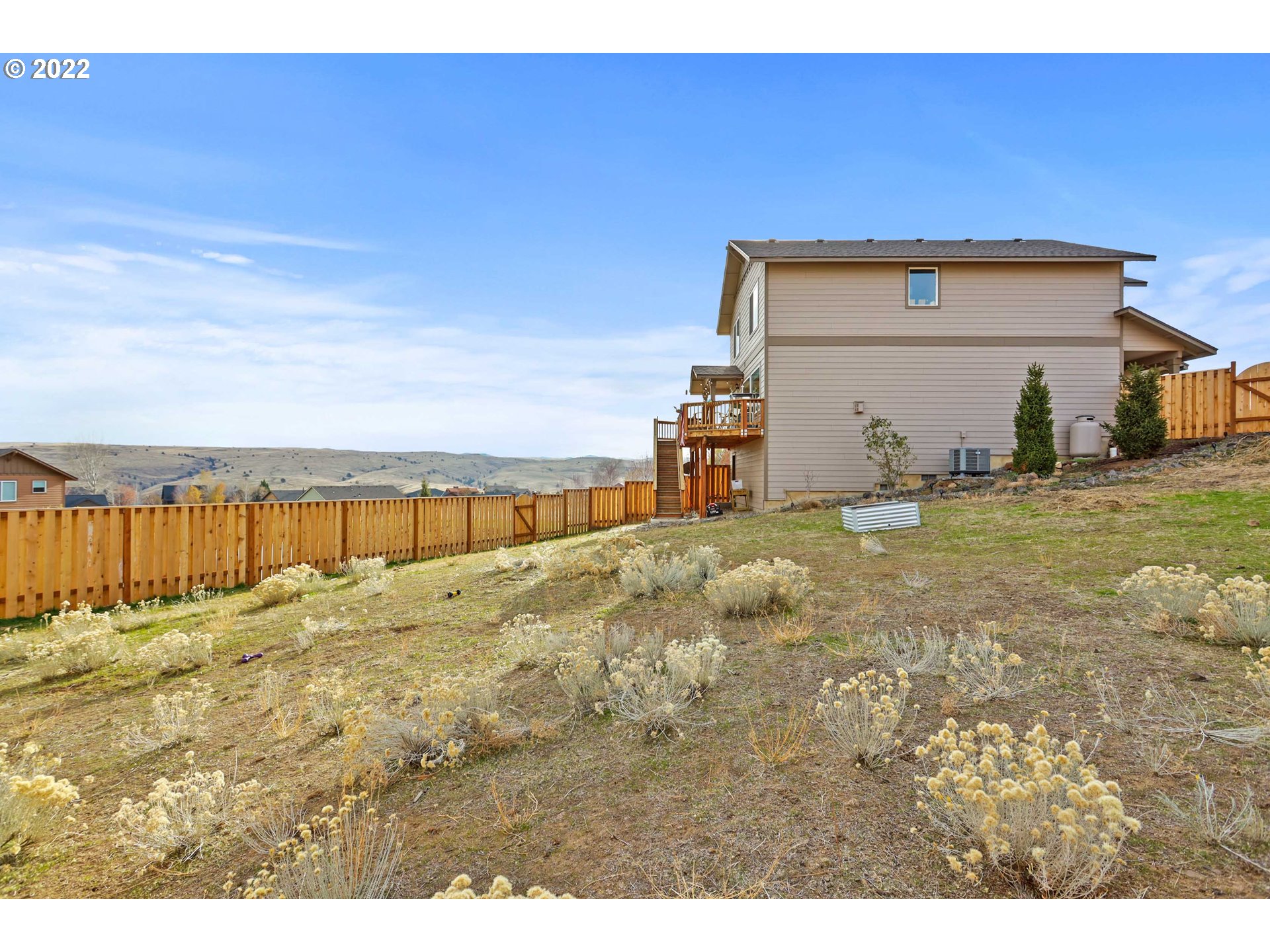 409 Little Lake Road Maupin, OR 97037 - Photo 5 of 32 Gallery Image 5