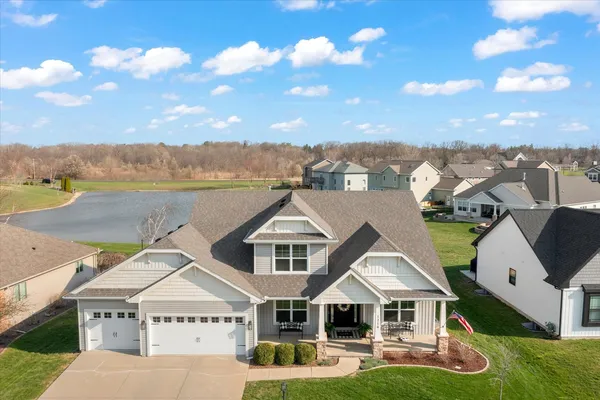 $685,000 | 1210 Farm Lake Drive, Mahomet, IL 61853
