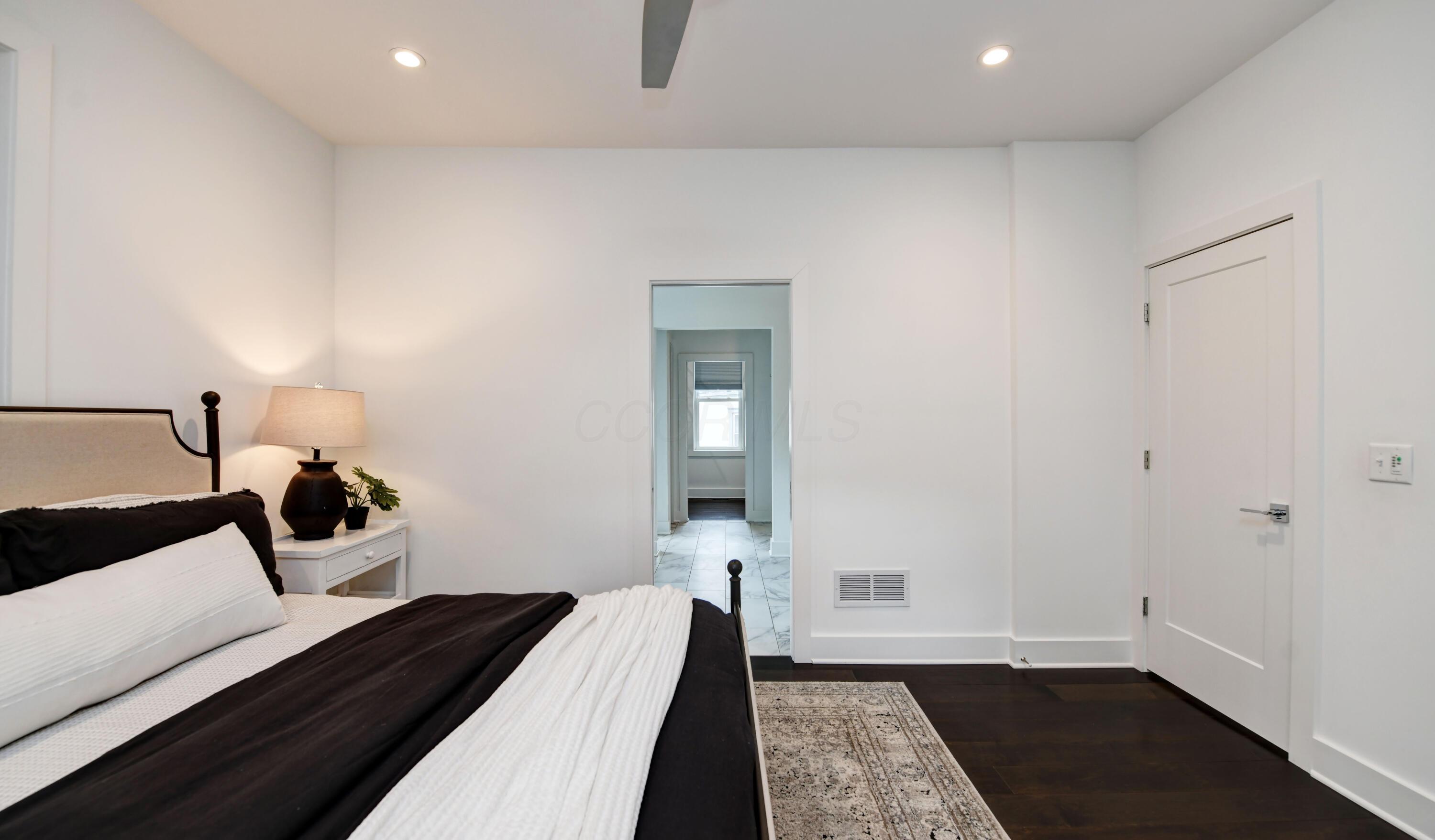 1346 Lincoln Road Columbus, OH 43212 - Photo 22 of 48 Owner_s Suite (3)