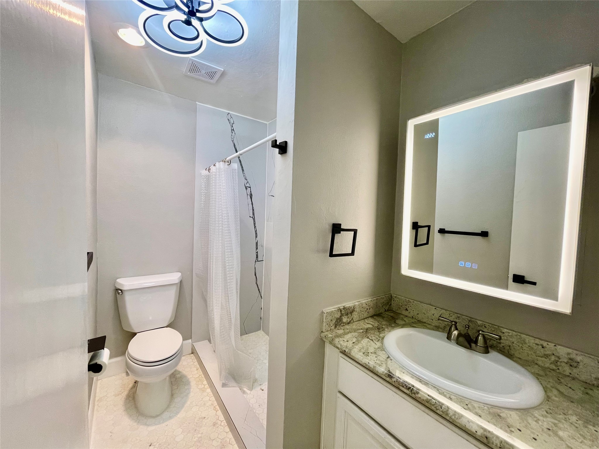 9009 Gaylord Drive Houston, TX 77024 - Photo 13 of 34