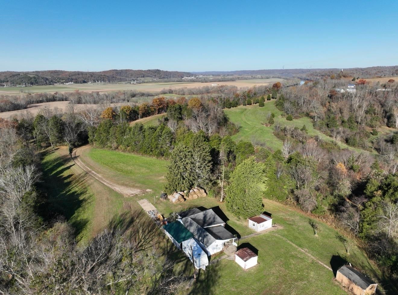 23765 Charleston Road Leon, WV 25123 - Photo 28 of 32 Gallery Image 28