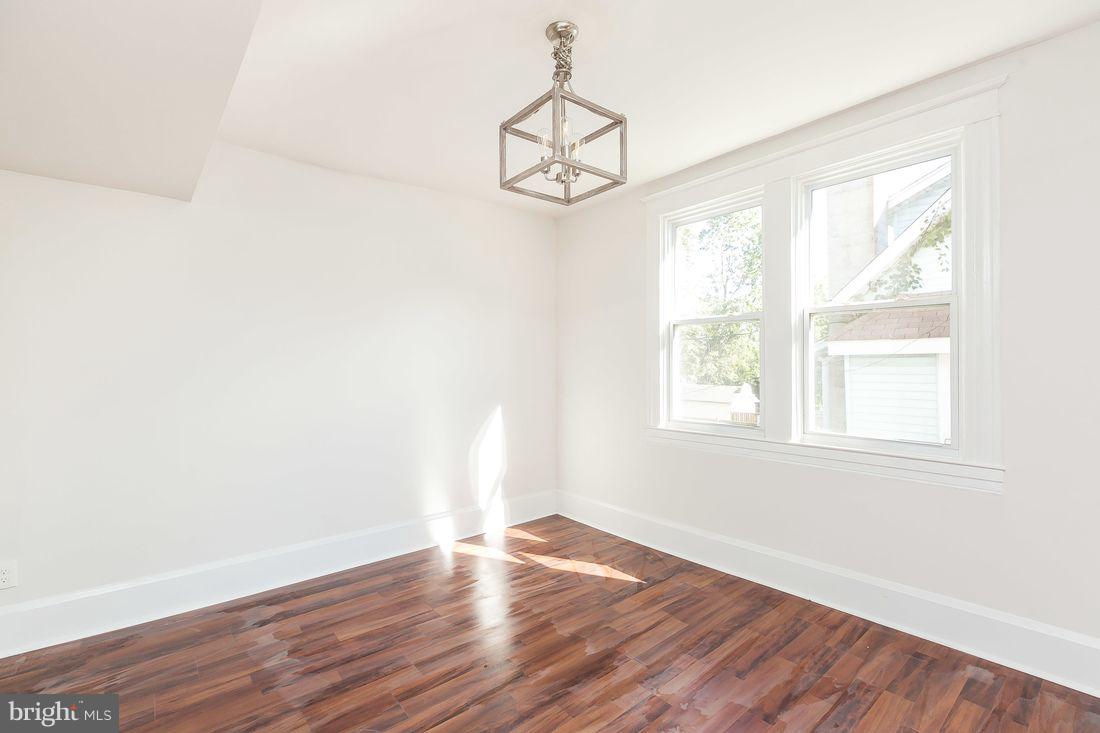 4422 Raspe Avenue Baltimore, MD 21206 - Photo 8 of 31 Dining Room