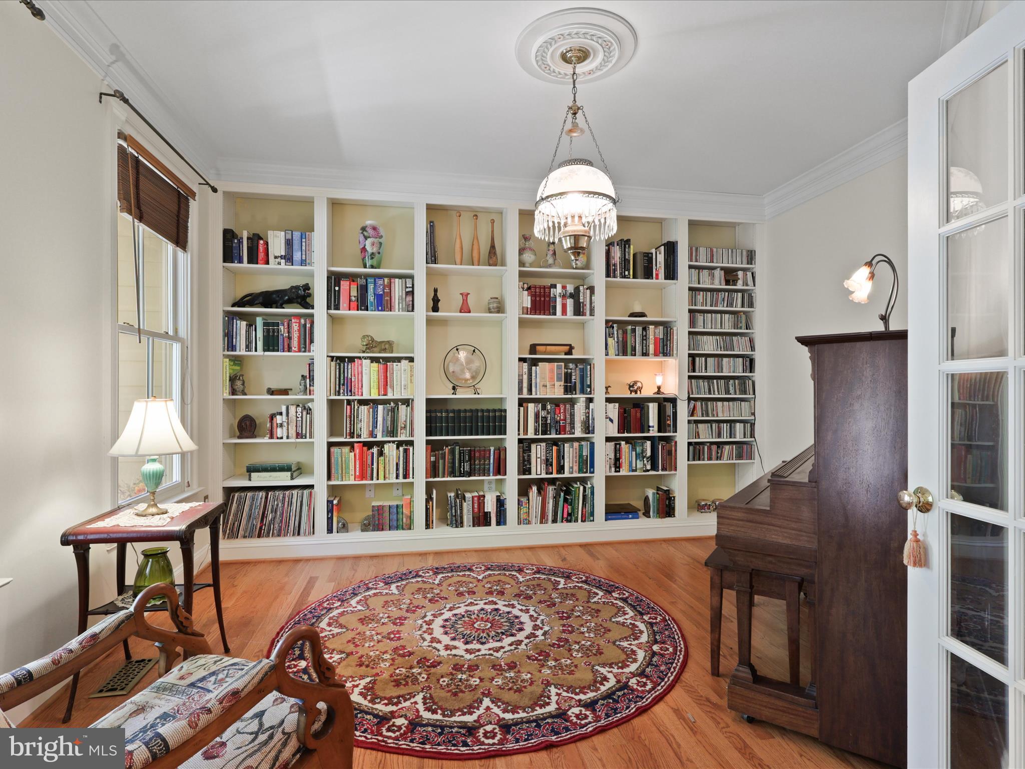 12848 Redbird Ridge Clifton, VA 20124 - Photo 23 of 76 Library