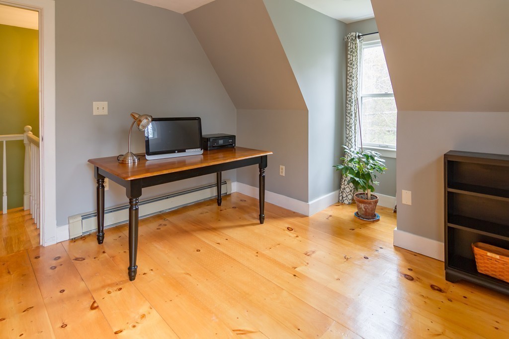 103 Albee Road Uxbridge, MA 01569 - Photo 17 of 29 Gallery Image 17