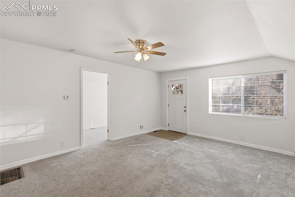 2004 Oak Way Colorado Springs, CO 80906 - Photo 9 of 25