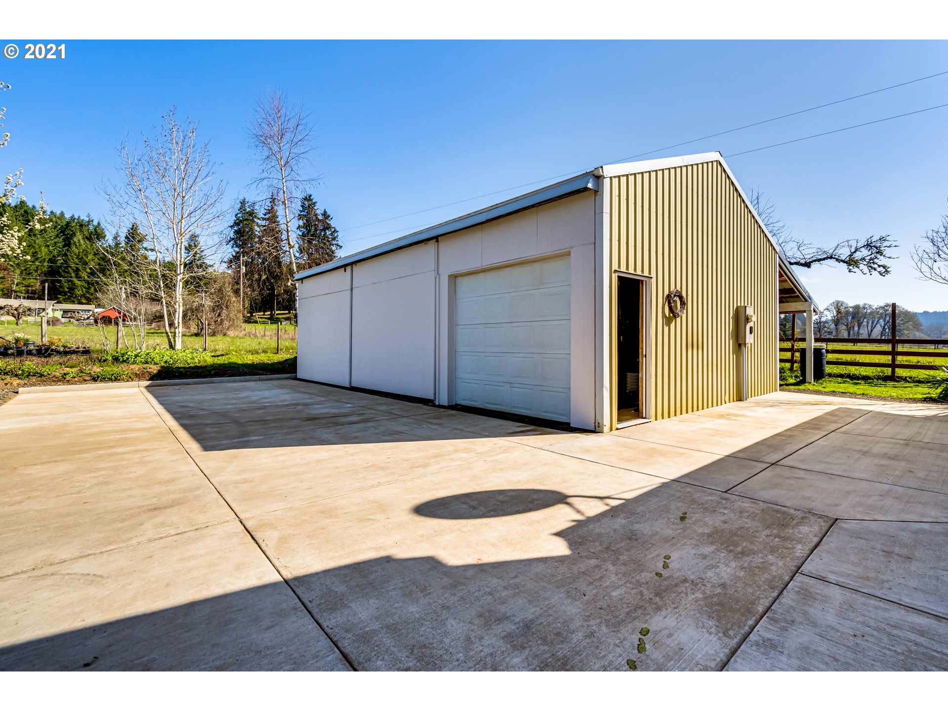 24539 Vaughn Road Veneta, OR 97487 - Photo 23 of 32 Gallery Image 23