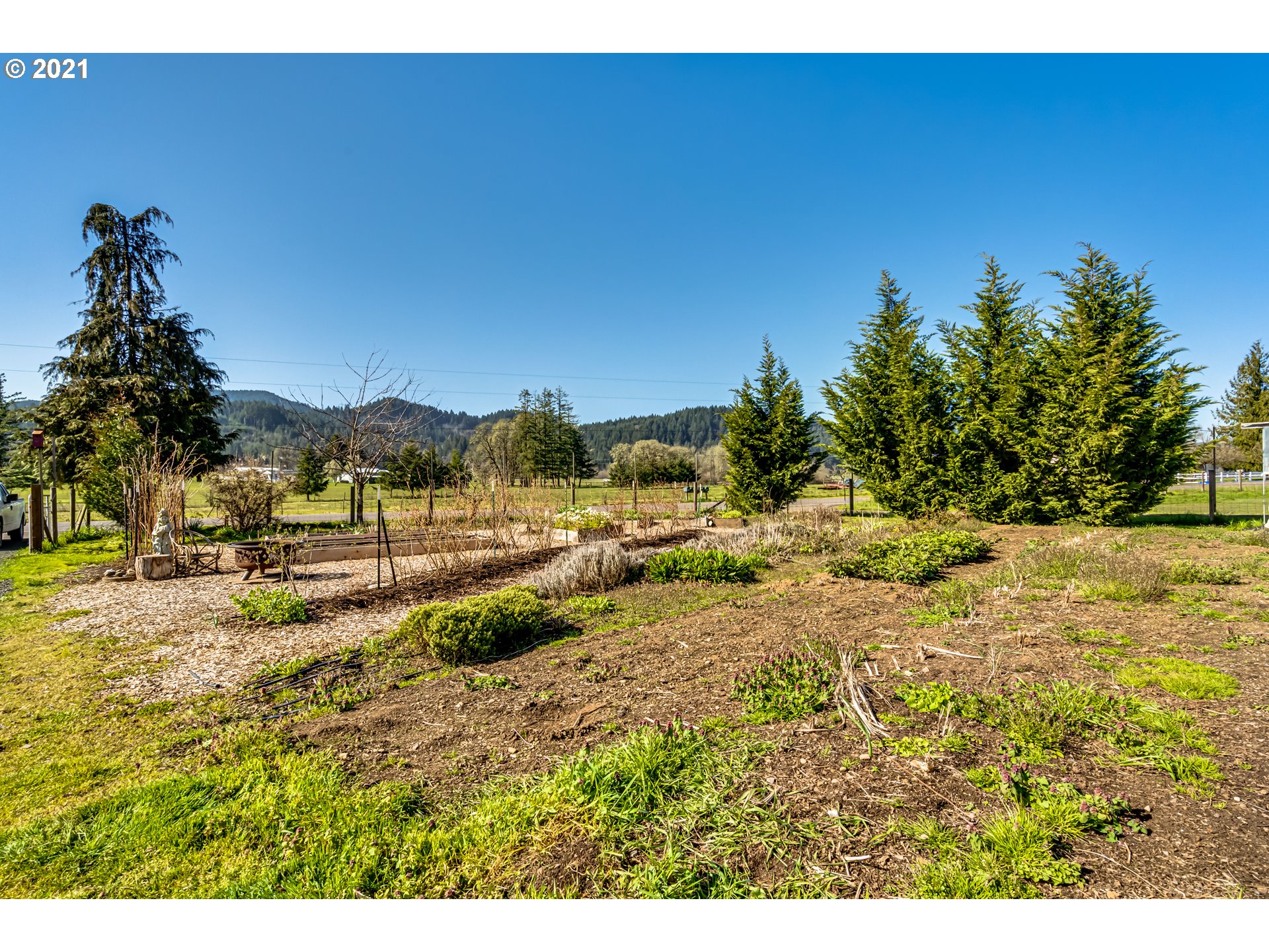 24539 Vaughn Road Veneta, OR 97487 - Photo 27 of 32 Gallery Image 27
