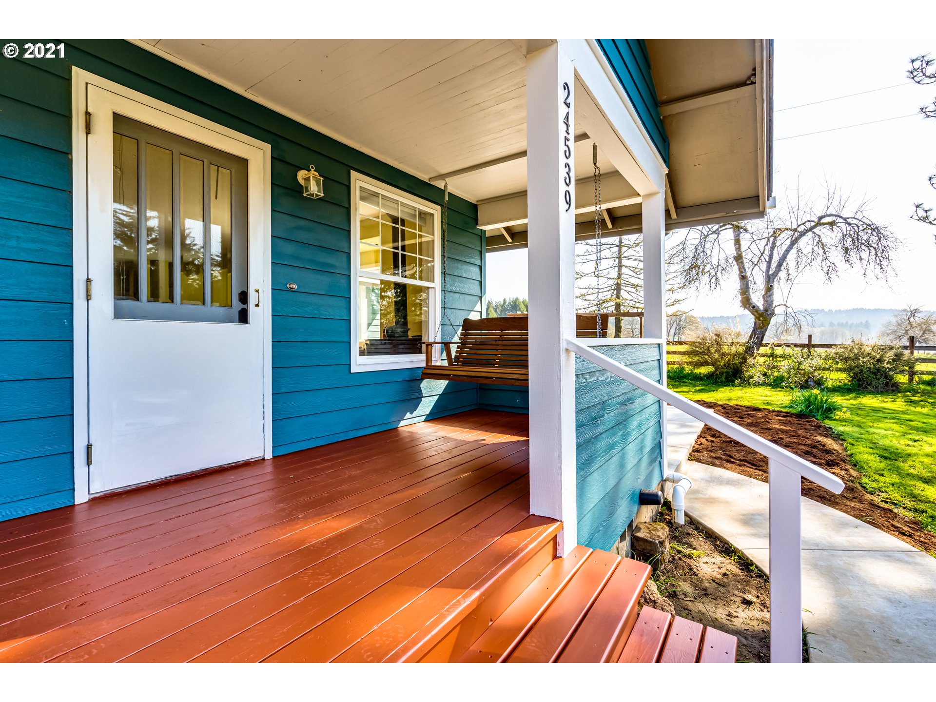 24539 Vaughn Road Veneta, OR 97487 - Photo 5 of 32 Gallery Image 5