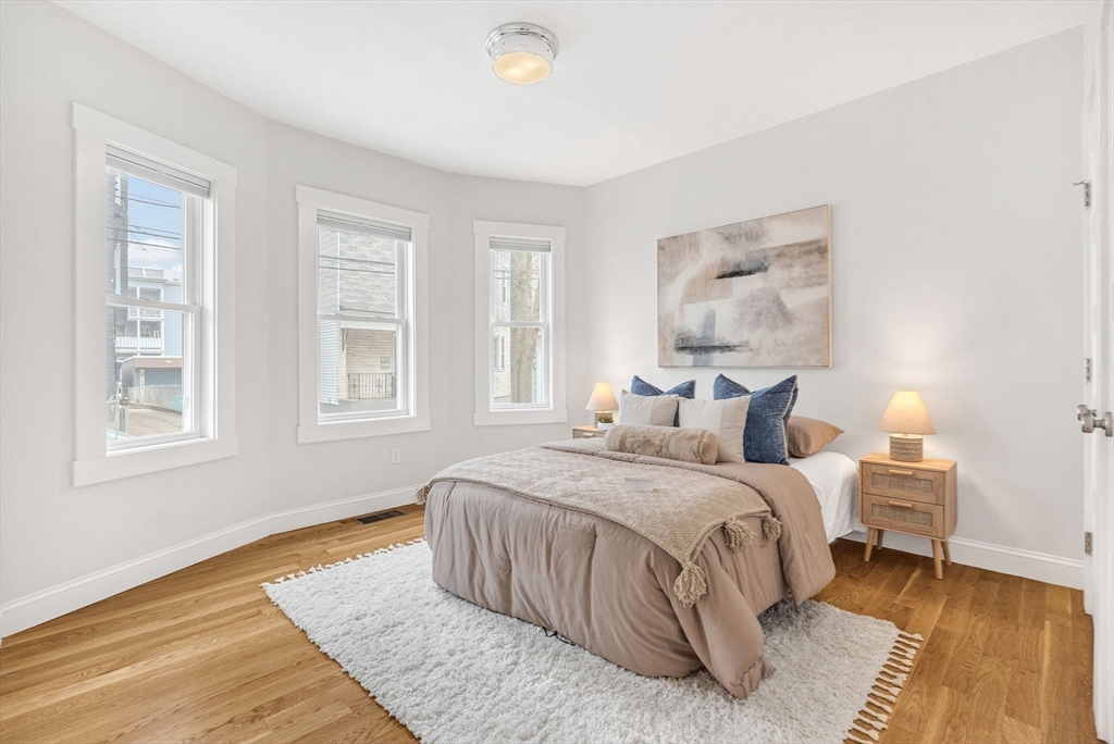 26 Hardwick Street, Unit 1 Cambridge, MA 02141 - Photo 7 of 18