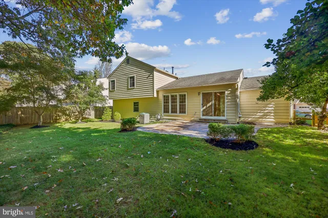 $1,165,000 | 11452 Beechgrove Lane, Potomac, MD 20854