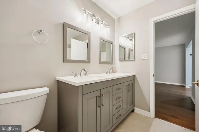 $1,165,000 | 11452 Beechgrove Lane, Potomac, MD 20854