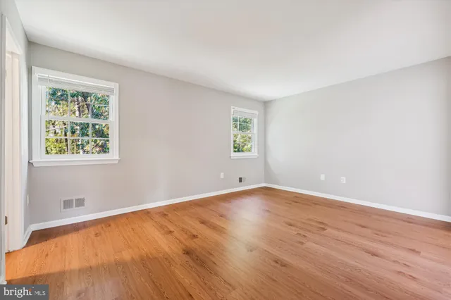 $1,165,000 | 11452 Beechgrove Lane, Potomac, MD 20854