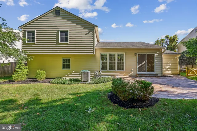 $1,165,000 | 11452 Beechgrove Lane, Potomac, MD 20854