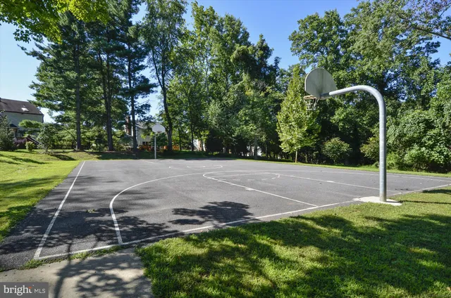 $1,165,000 | 11452 Beechgrove Lane, Potomac, MD 20854