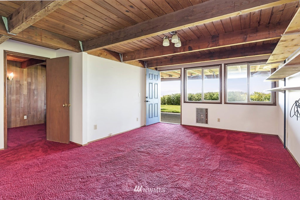 1745 West Beach Road Oak Harbor, WA 98277 - Photo 22 of 25 Gallery Image 22