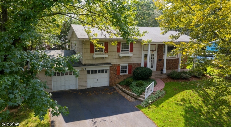 31 Woodland Road Chatham, NJ 07928 - Photo 1 of 21 Gallery Image 1