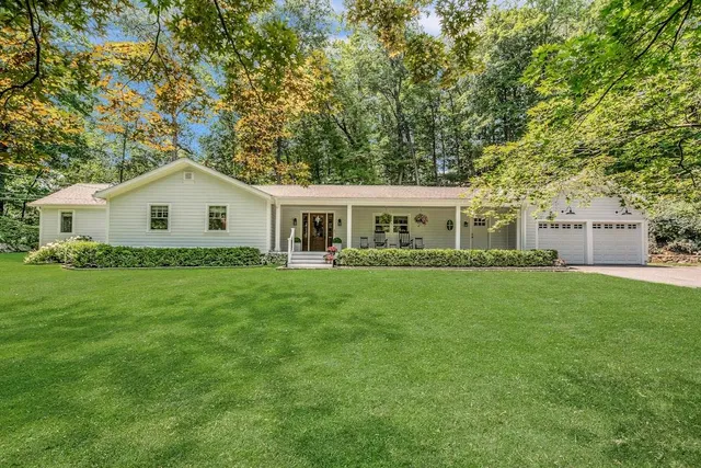 $1,440,000 | 43 Whippoorwill Road East, Armonk, NY 10504