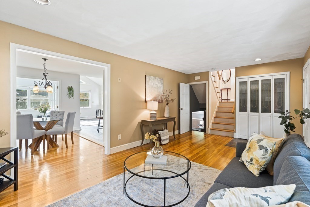 18 Lee Road North Reading, MA 01864 - Photo 17 of 39 Gallery Image 17