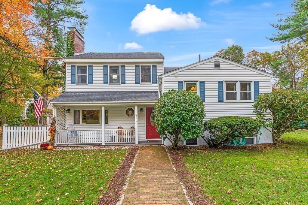 18 Lee Road North Reading, MA 01864 - Photo 3 of 39 Gallery Image 3