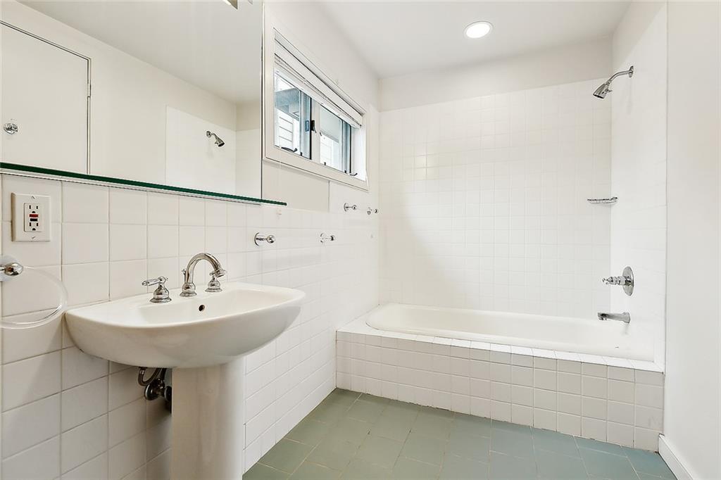 425 Patterson Road New Orleans, LA 70114 - Photo 17 of 33