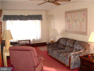 11 Quill Road Levittown, PA 19057 - Photo 3 of 4 Gallery Image 3