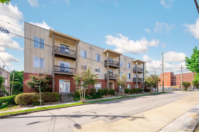 $385,000 | 863 Flynn Street, Unit 104, Chattanooga, TN 37403