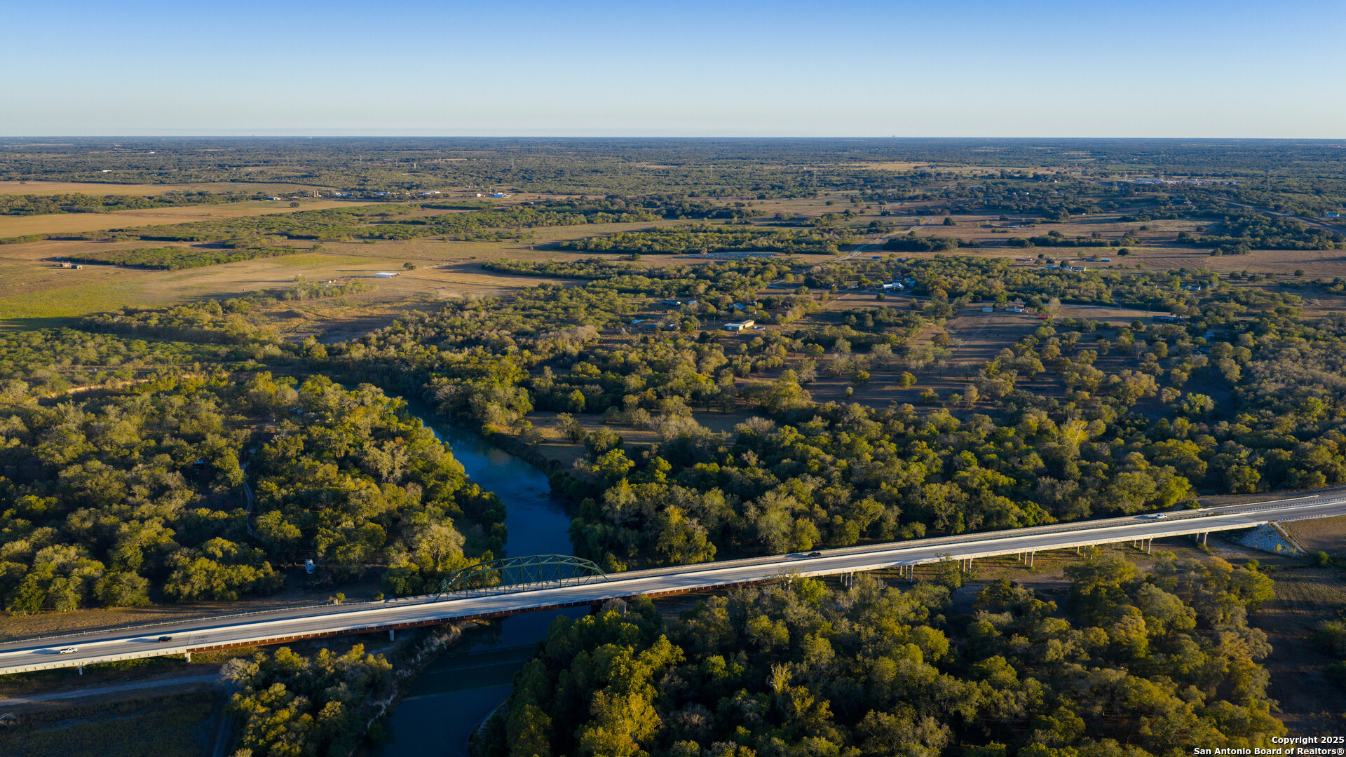 380 Clinton Road Cuero, TX 77954 - Photo 4 of 22