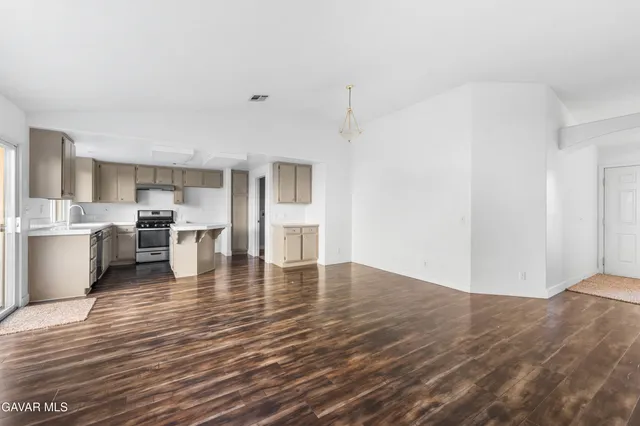 $410,000 | 125 Gaitano Drive, Palmdale, CA 93550