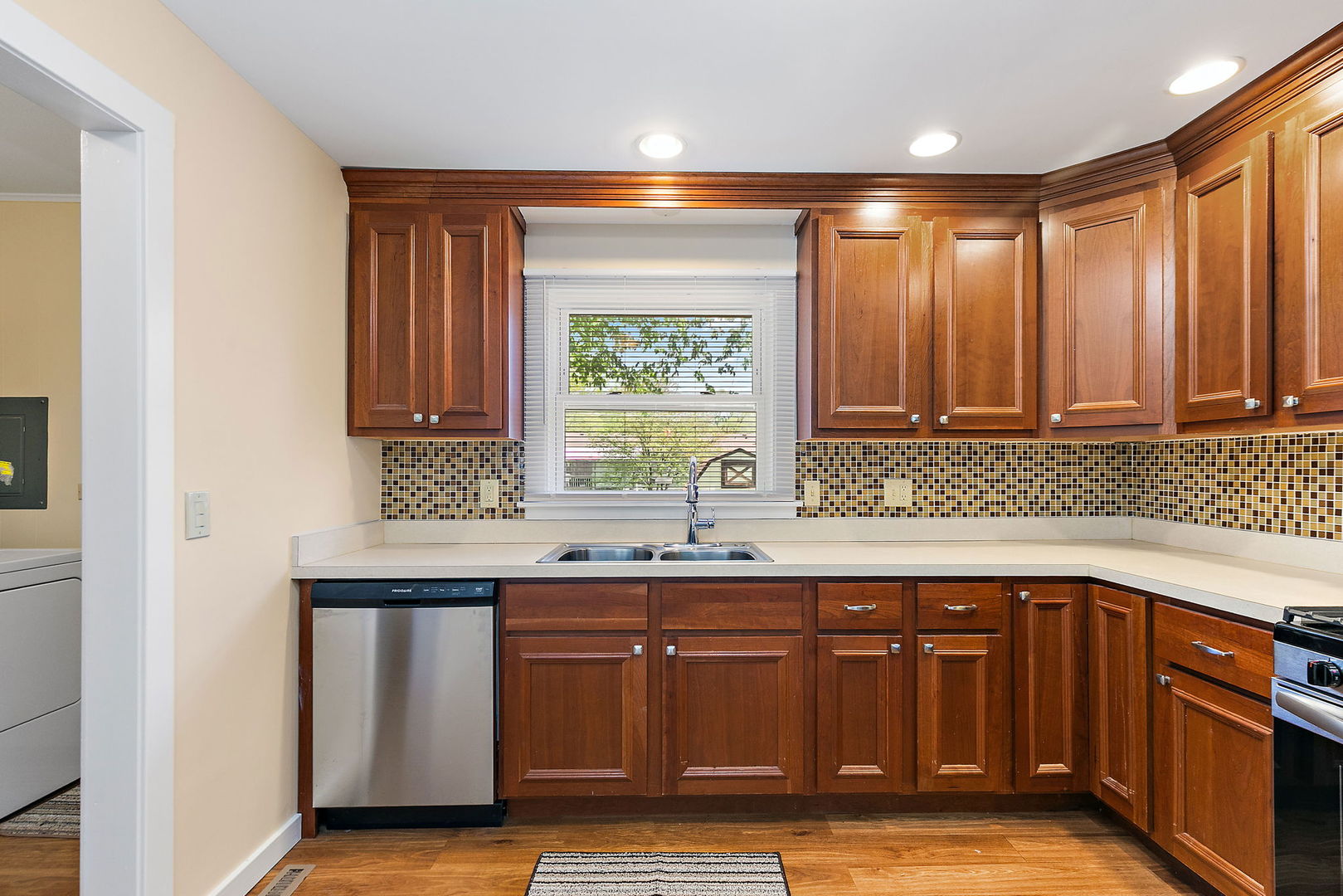 378 Council Trail Lake In The Hills, IL 60156 - Photo 7 of 27