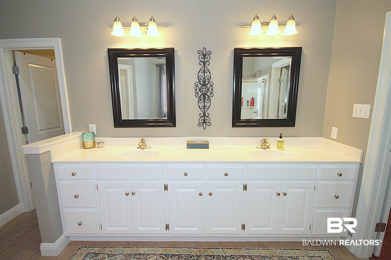 24915 Bosbyshell Avenue Daphne, AL 36526 - Photo 20 of 48 Master Bathroom