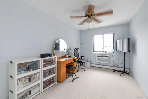 $799,000 | 15405 Riverside Drive, Unit 12B | Beechhurst