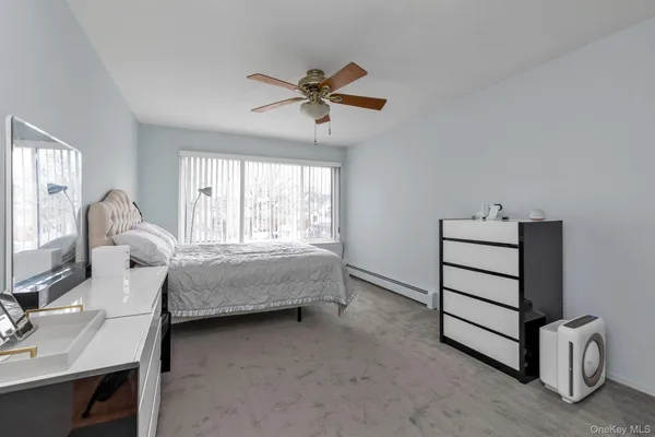 $799,000 | 15405 Riverside Drive, Unit 12B | Beechhurst