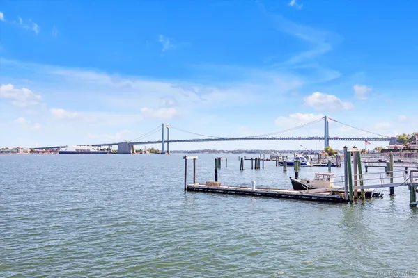 $799,000 | 15405 Riverside Drive, Unit 12B | Beechhurst