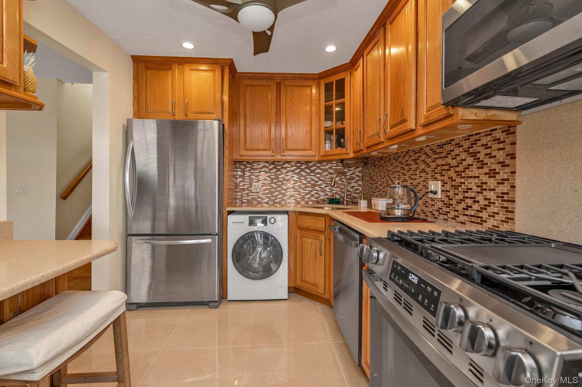 15405 Riverside Drive, Unit 12B Queens, NY 11357 - Photo 6 of 18