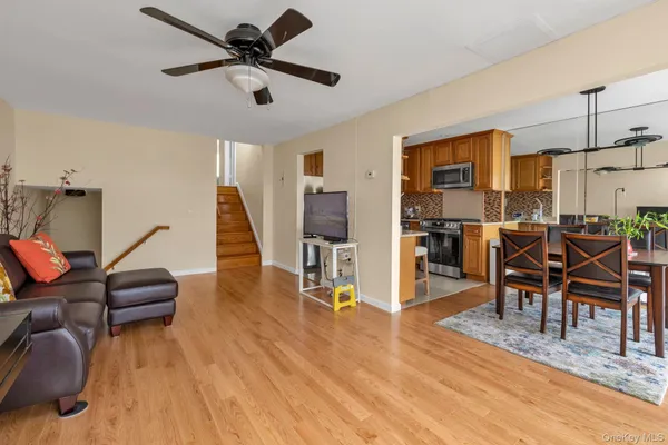 $799,000 | 15405 Riverside Drive, Unit 12B | Beechhurst