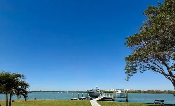 $1,800,000 | 584 Crystal Drive, Madeira Beach, FL 33708