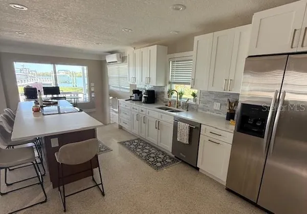 $1,800,000 | 584 Crystal Drive, Madeira Beach, FL 33708