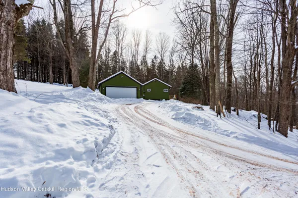 $325,000 | 4030 Vega Mountain Road, Roxbury, NY 12474