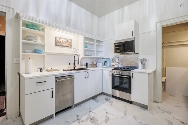 $799,999 | 379 South Main Street, Geneva City, NY 14456