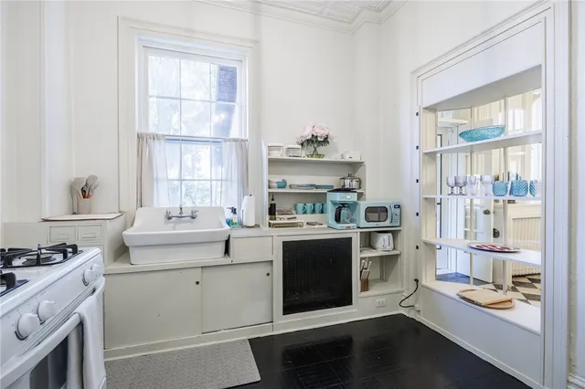 $799,999 | 379 South Main Street, Geneva City, NY 14456