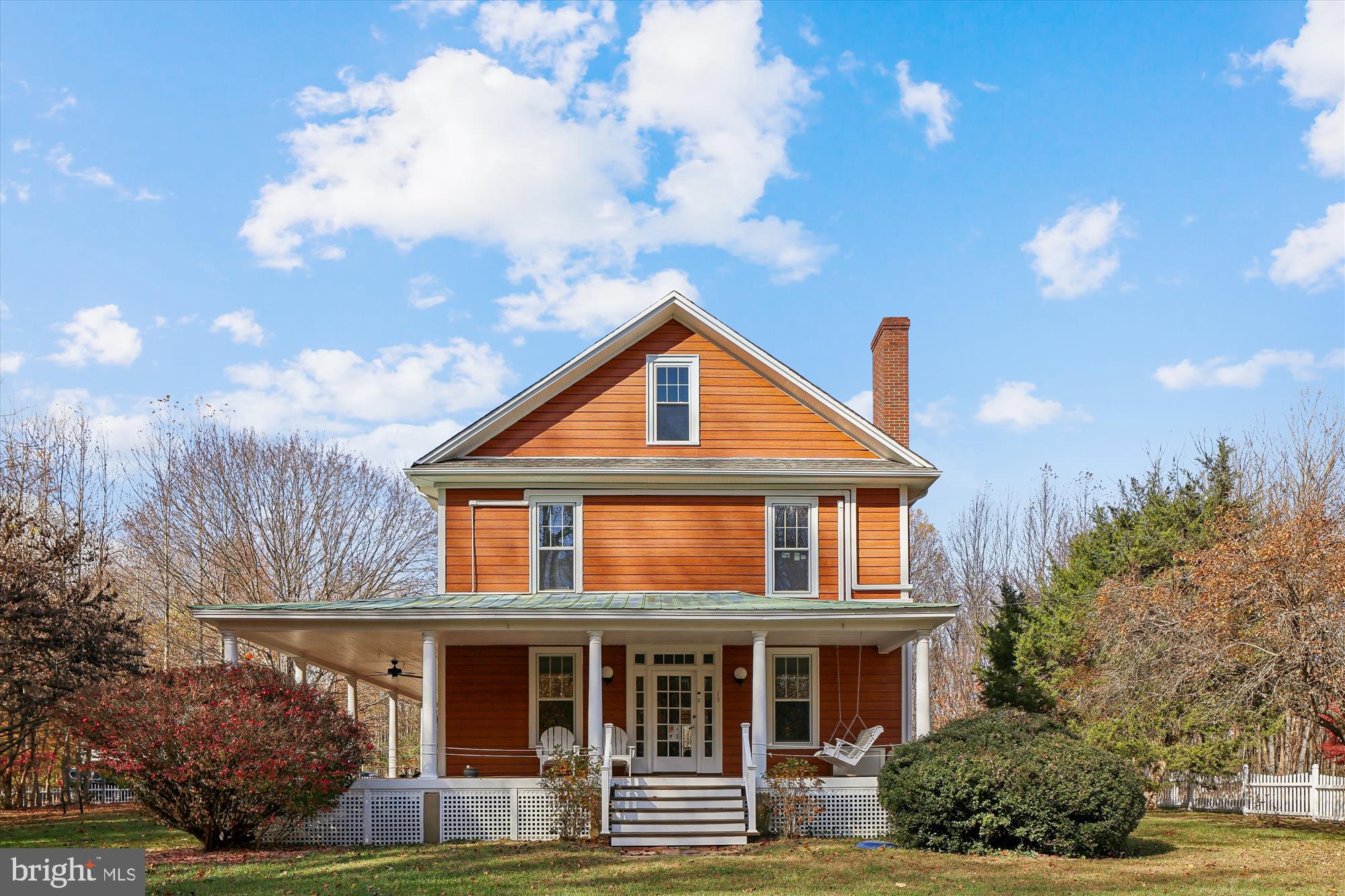 19 Walnut Hill Road La Plata, MD 20646 - Photo 25 of 70 a front view of a house with garden