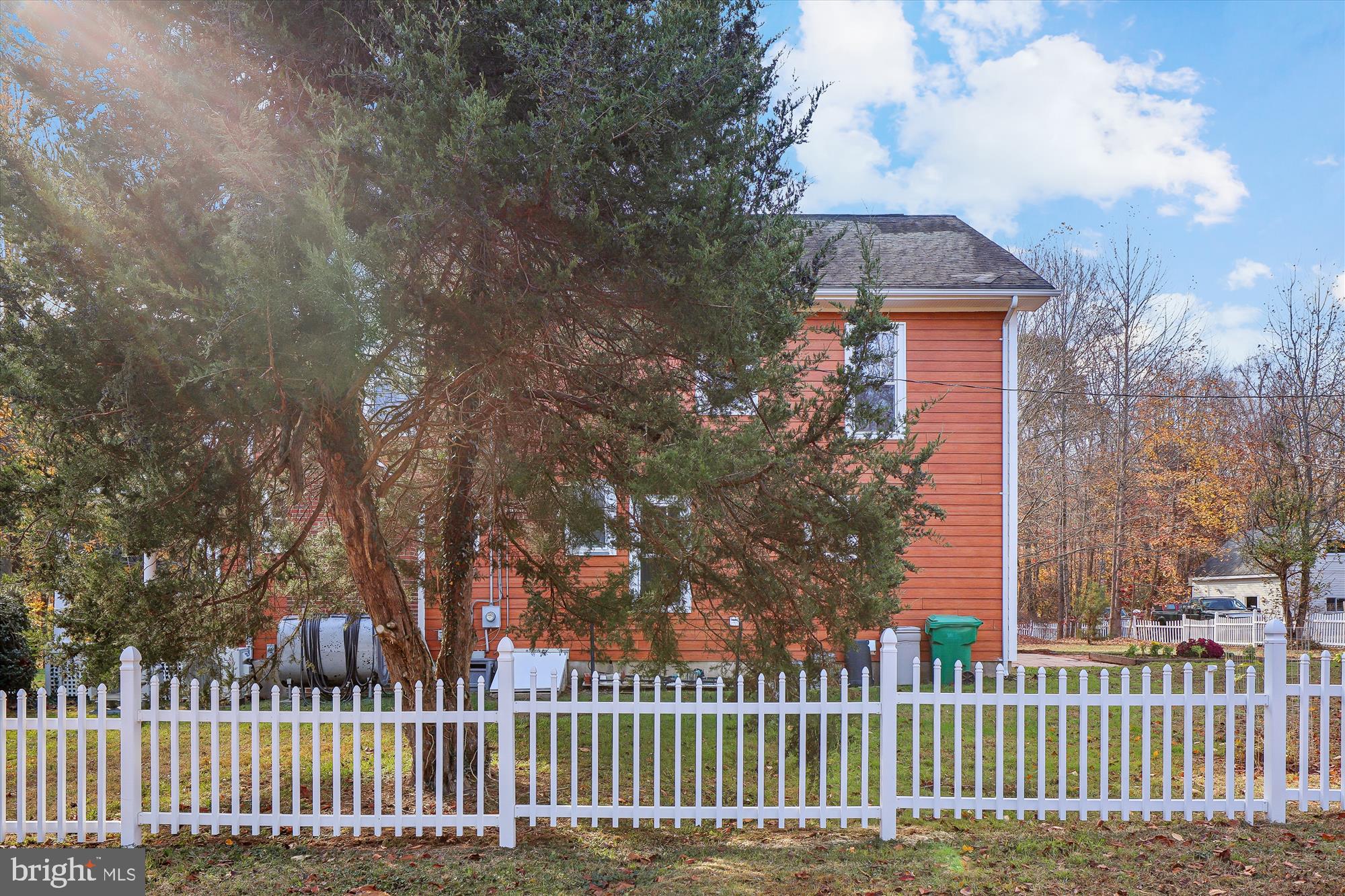 19 Walnut Hill Road La Plata, MD 20646 - Photo 38 of 73 Side Elevation