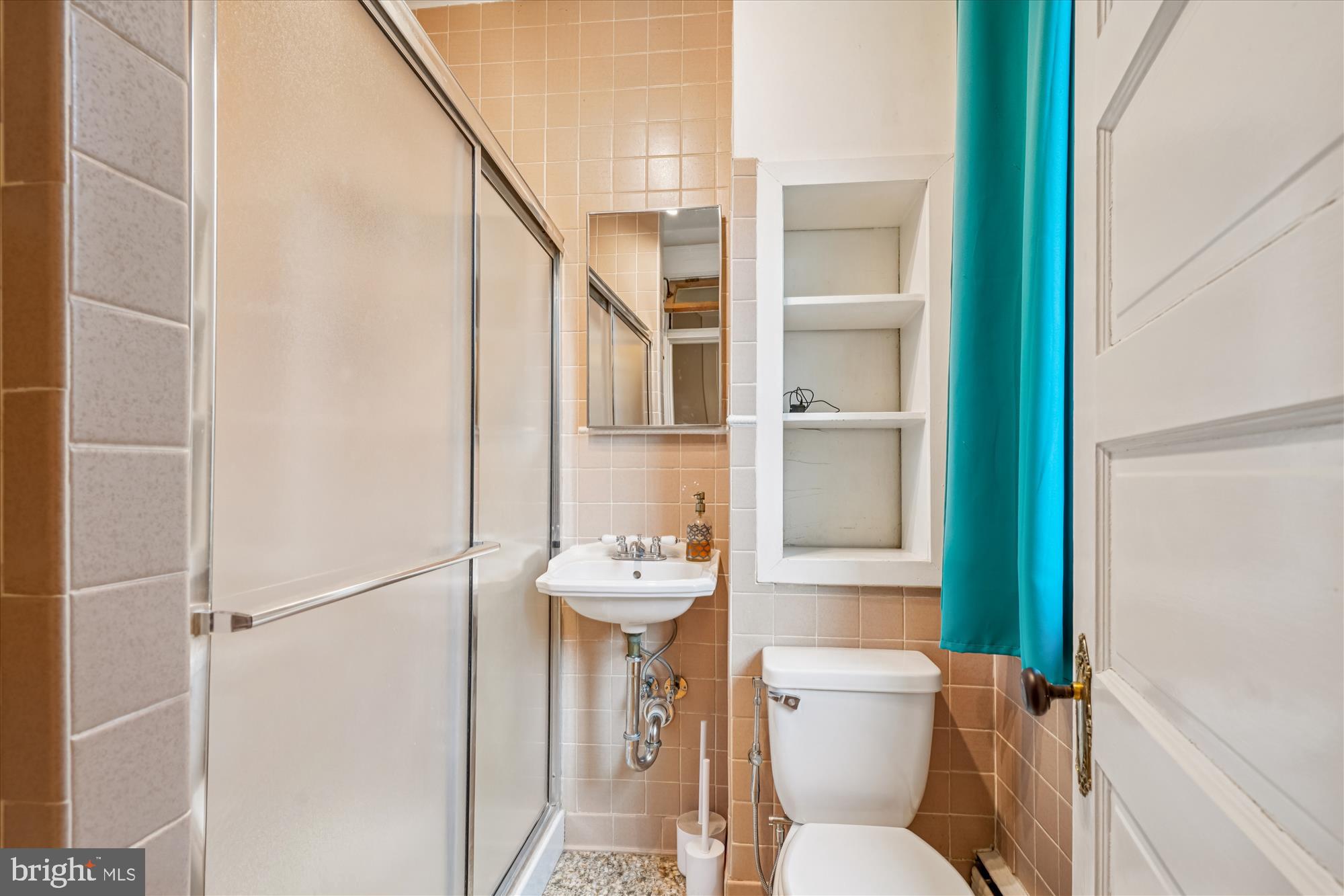 19 Walnut Hill Road La Plata, MD 20646 - Photo 48 of 73 Second Full Bathroom