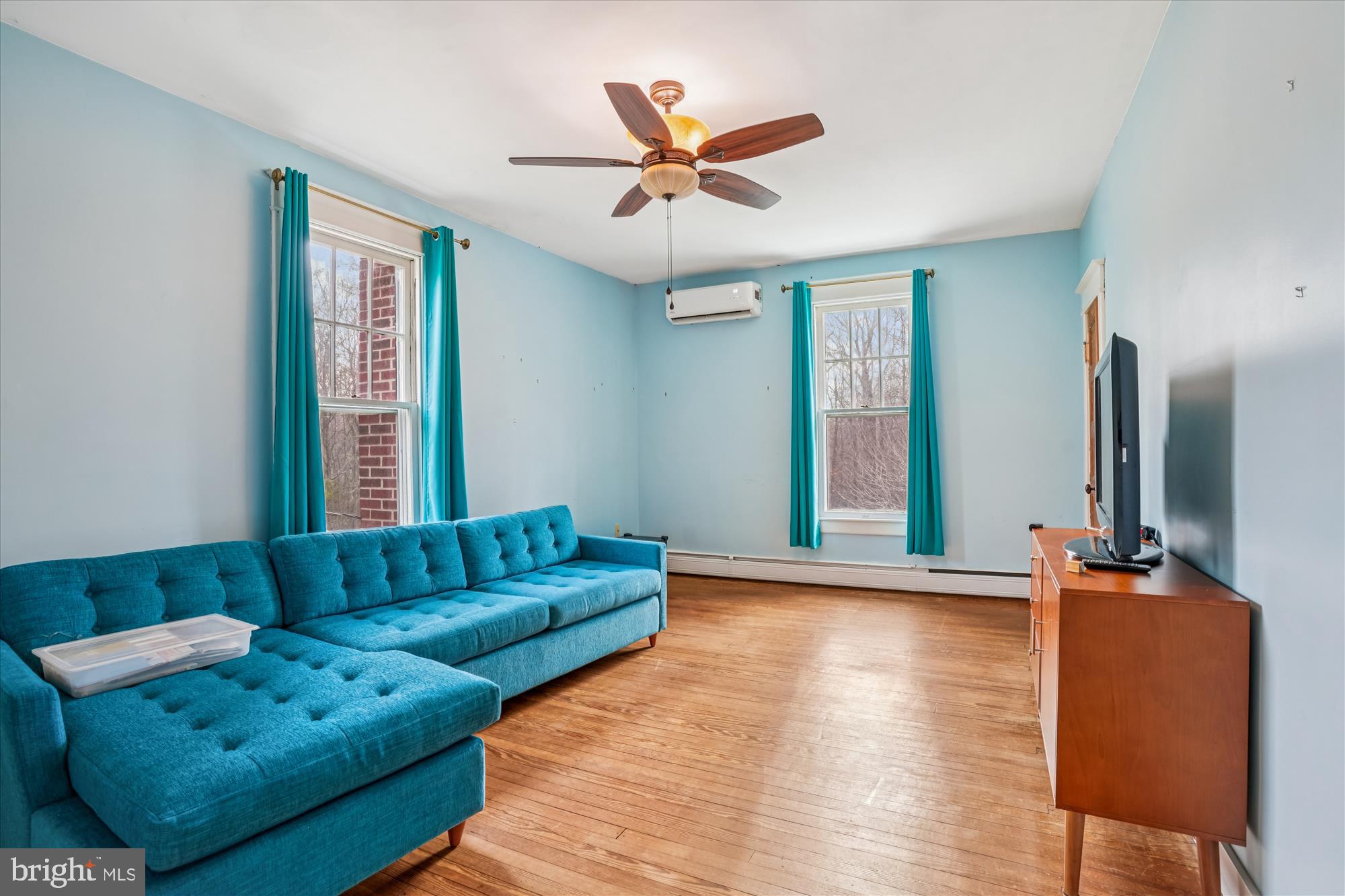 19 Walnut Hill Road La Plata, MD 20646 - Photo 55 of 70 a living room with furniture and a large window