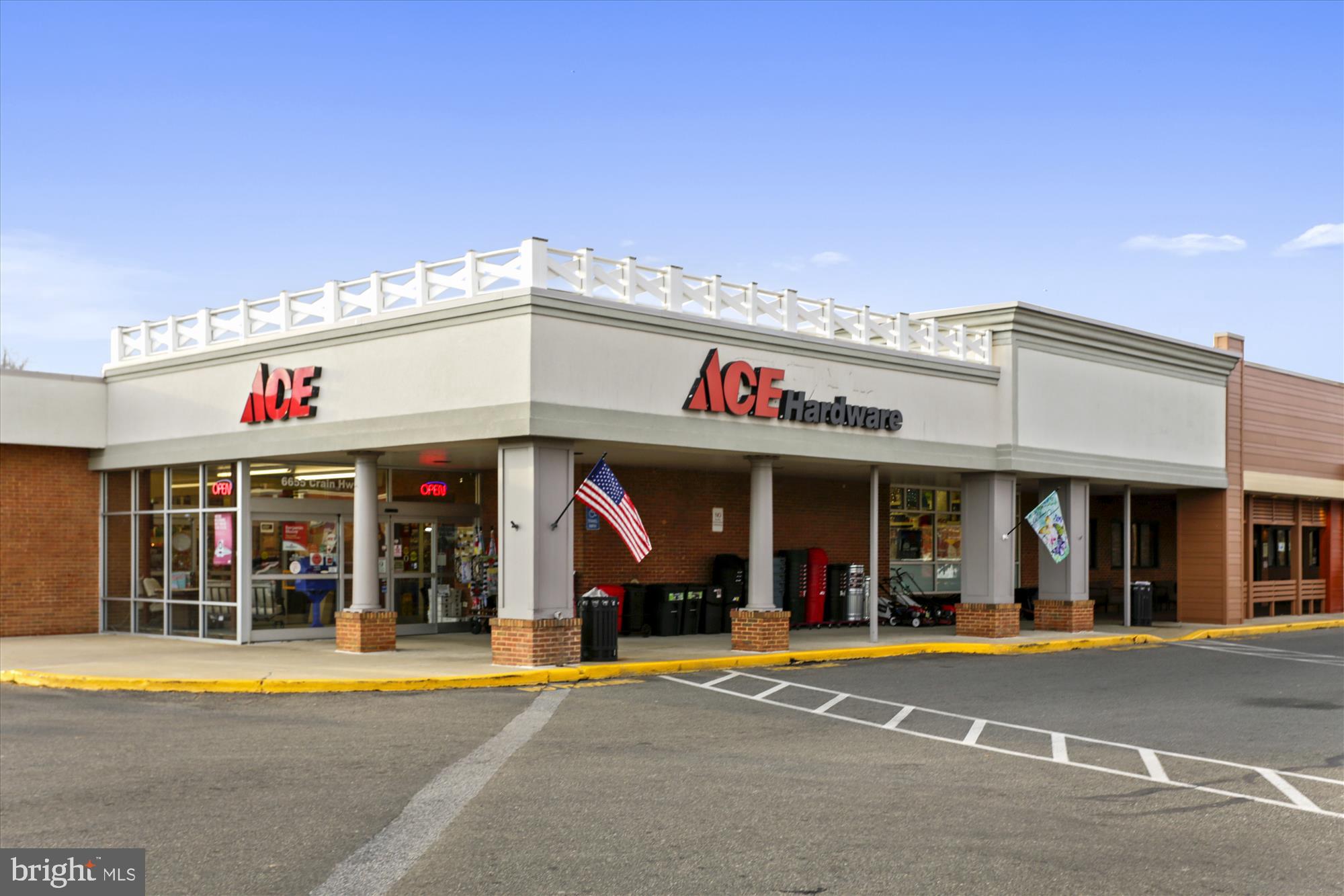 19 Walnut Hill Road La Plata, MD 20646 - Photo 68 of 70 a view of a food mall with a large tree