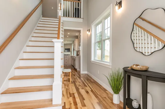 $819,900 | 28 The Cliffs, Unit 28, Auburn, NH 03032