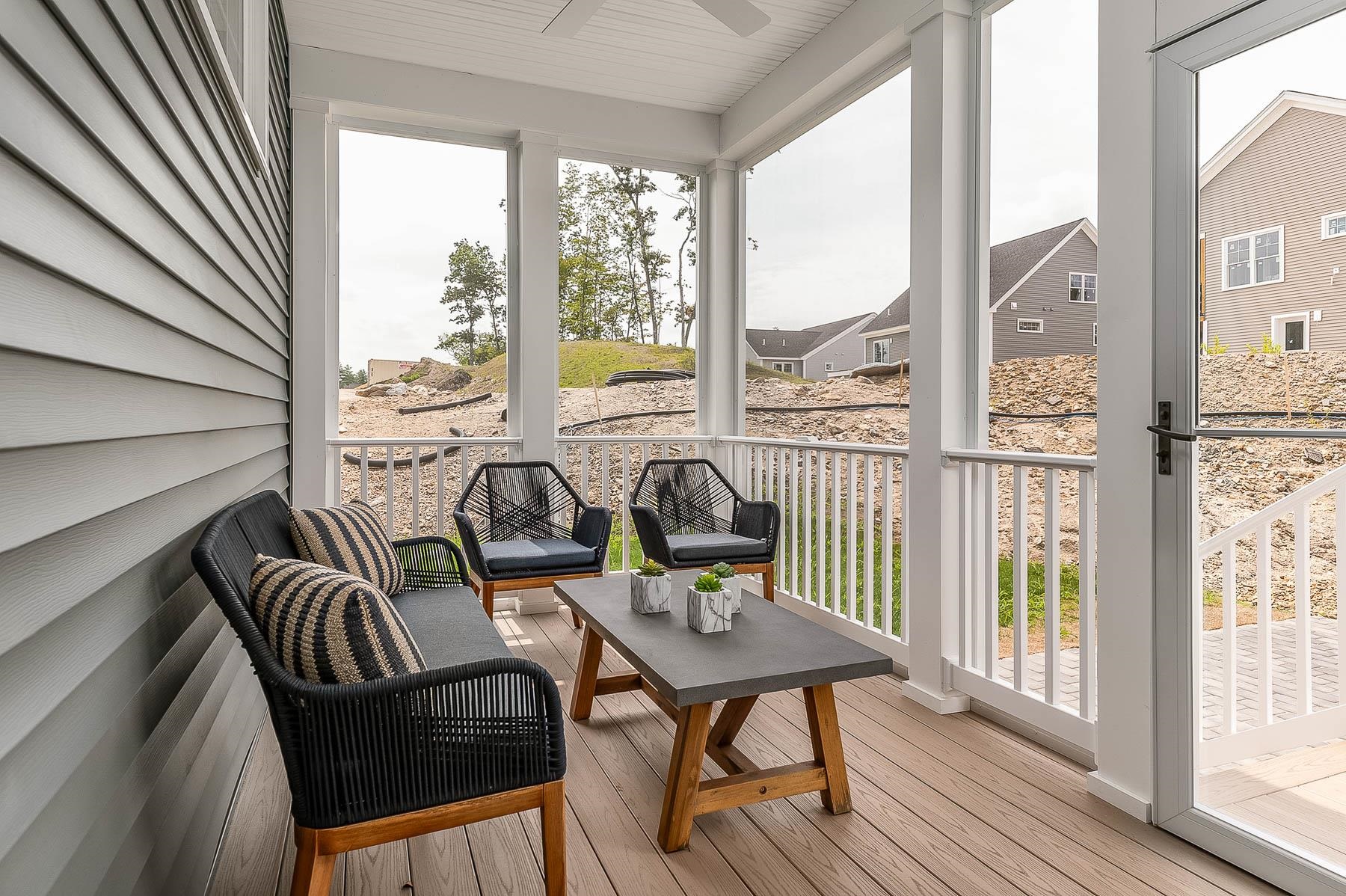 28 The Cliffs, Unit 28 Auburn, NH 03032 - Photo 27 of 40