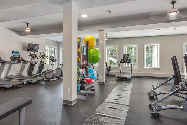 $819,900 | 28 The Cliffs, Unit 28, Auburn, NH 03032