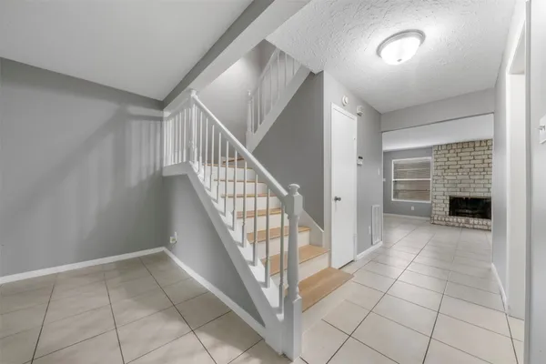 $1,725 | 11610 South Kirkwood Road, Houston, TX 77477